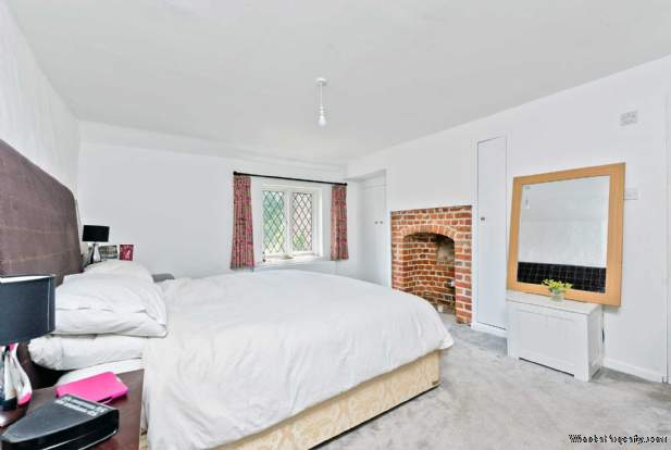 Additional Property Image 3 bedroom Terraced for sale in Thames Ditton 6