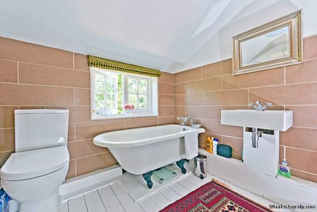 Additional Property Image 3 bedroom Terraced for sale in Thames Ditton 8