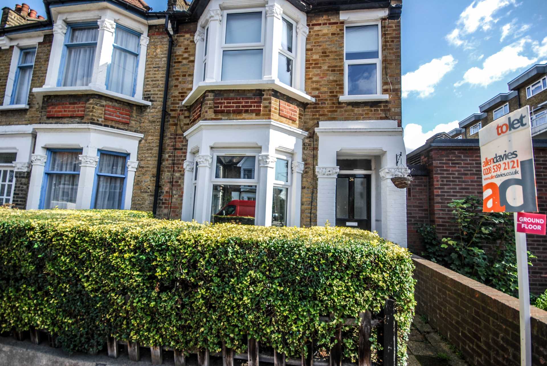 2 bedroom Flat to rent in London