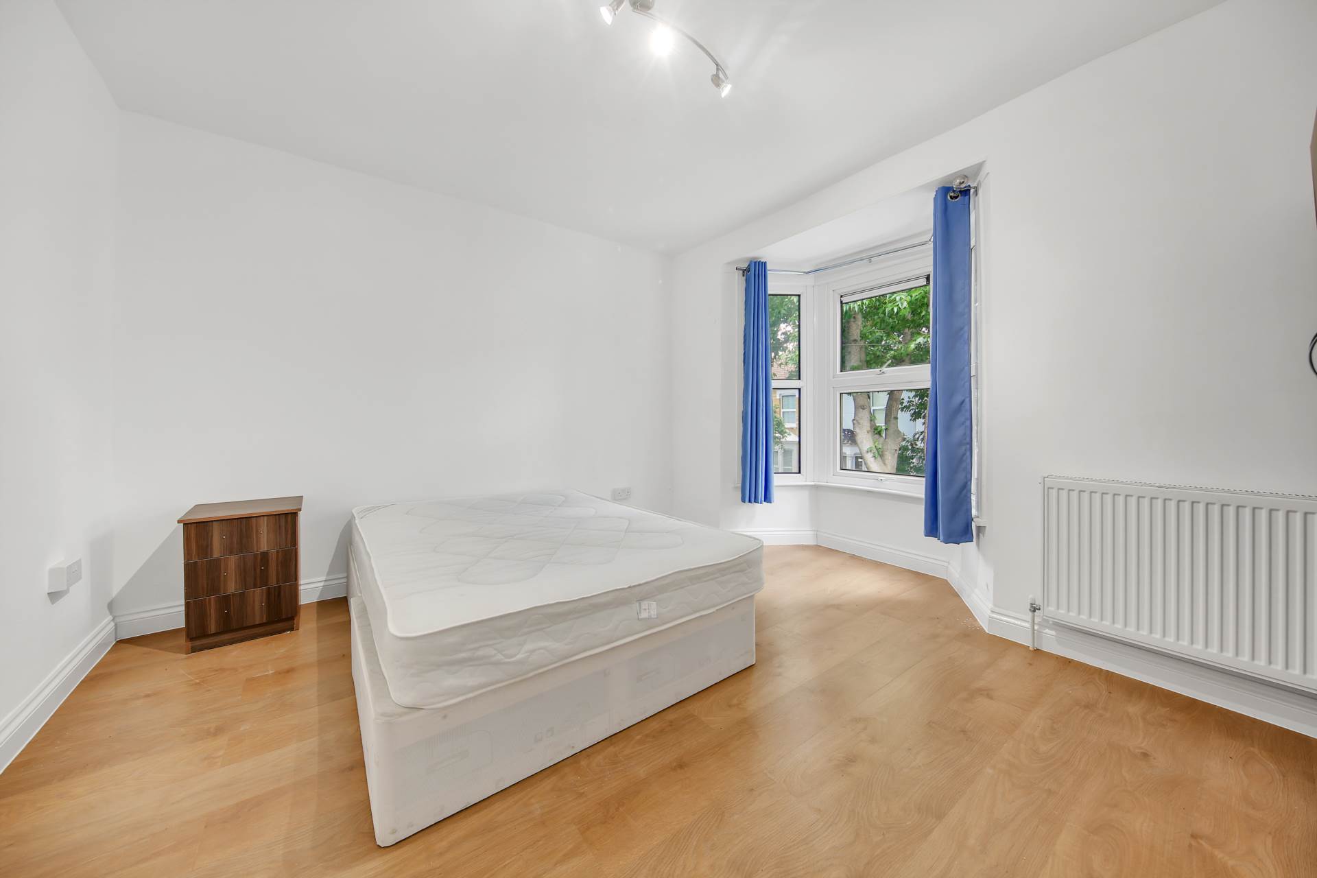 Additional Property Image 3 bedroom House for sale in London 13