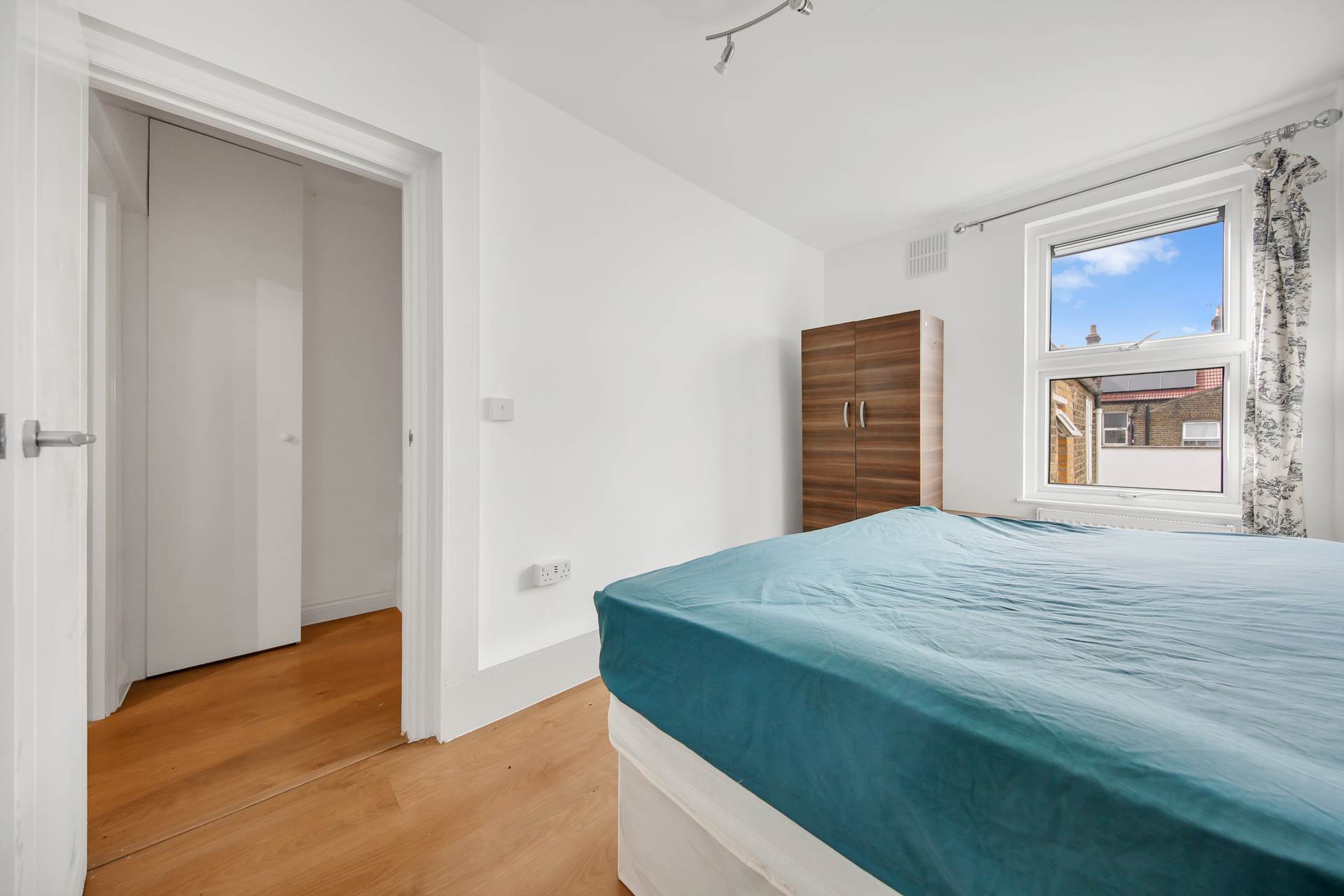 Additional Property Image 3 bedroom House for sale in London 17