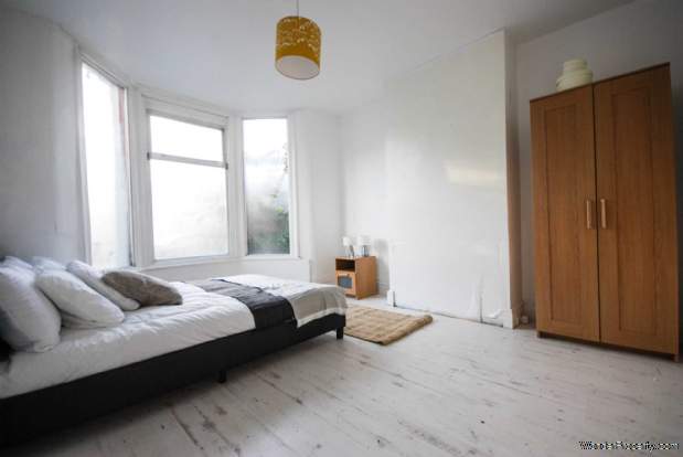 Additional Property Image 2 bedroom Flat for sale in London 2