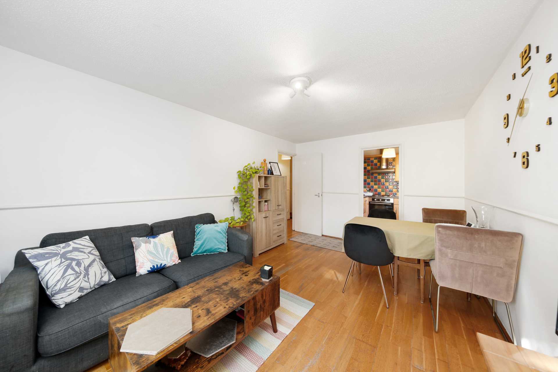 Additional Property Image 1 bedroom Flat for sale in London 3
