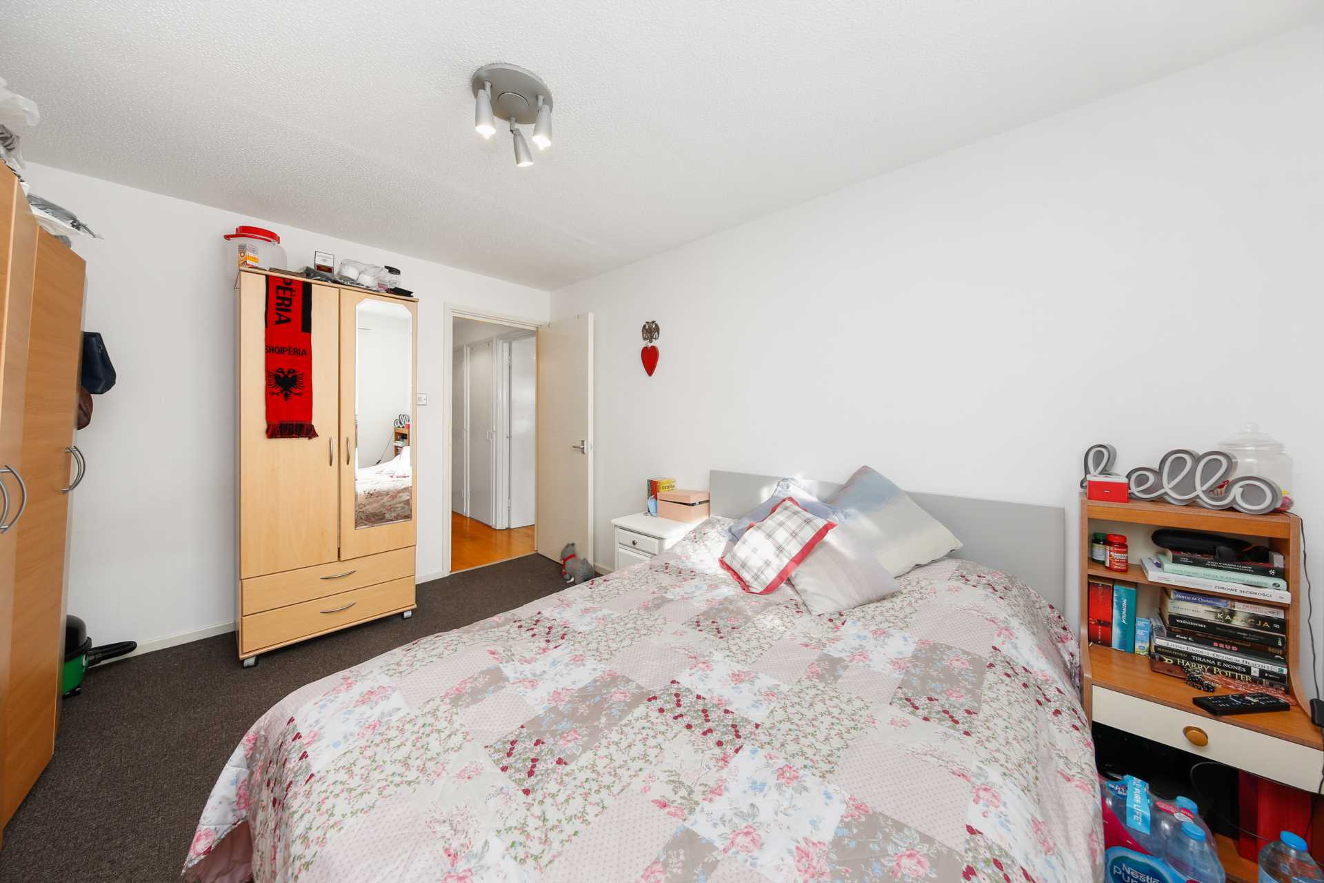 Additional Property Image 1 bedroom Flat for sale in London 10