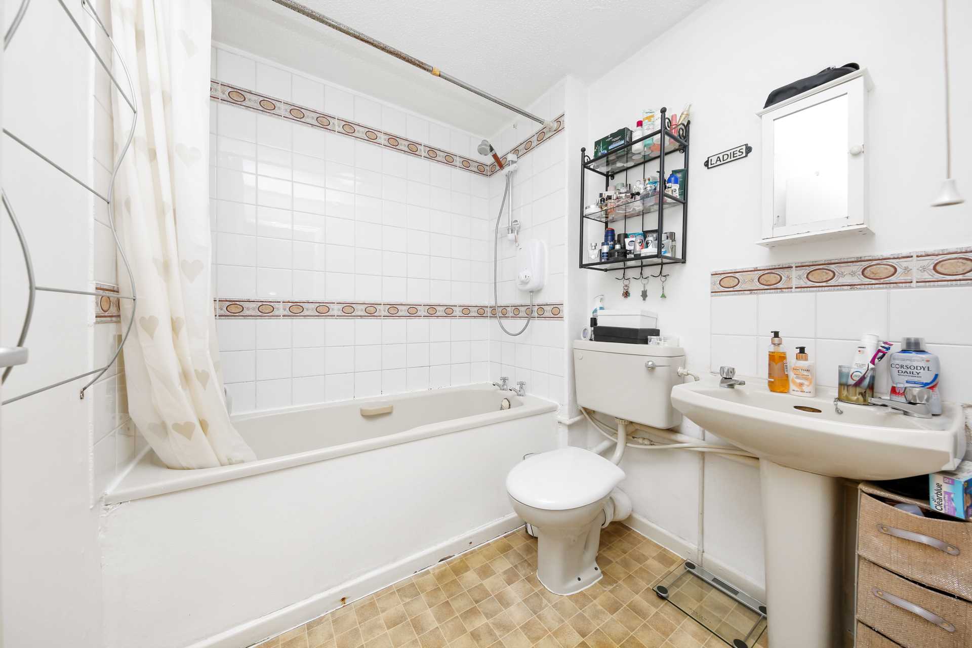 Additional Property Image 1 bedroom Flat for sale in London 12