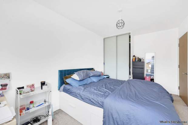 Additional Property Image 2 bedroom Flat for sale in London 13