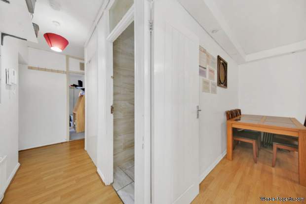 Additional Property Image 2 bedroom Flat for sale in London 20