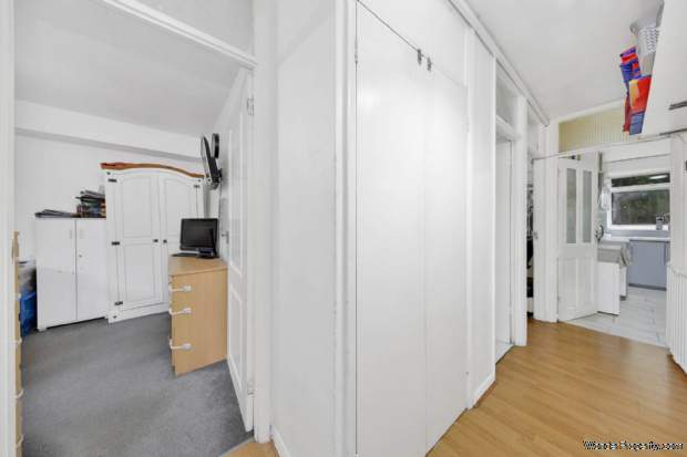 Additional Property Image 2 bedroom Flat for sale in London 11