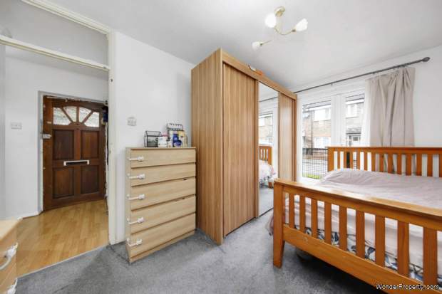 Additional Property Image 2 bedroom Flat for sale in London 12