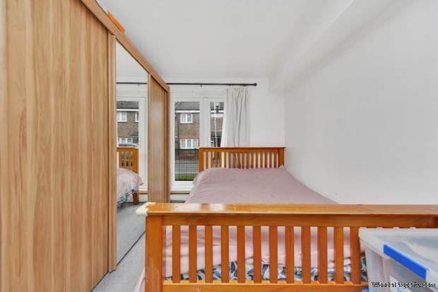 Additional Property Image 2 bedroom Flat for sale in London 14