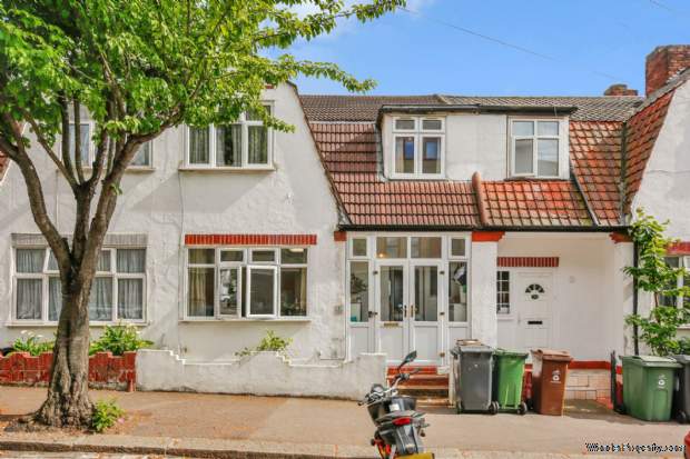 3 bedroom Terraced for sale in London