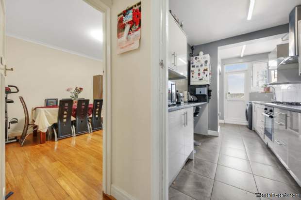 Additional Property Image 3 bedroom Terraced for sale in London 5