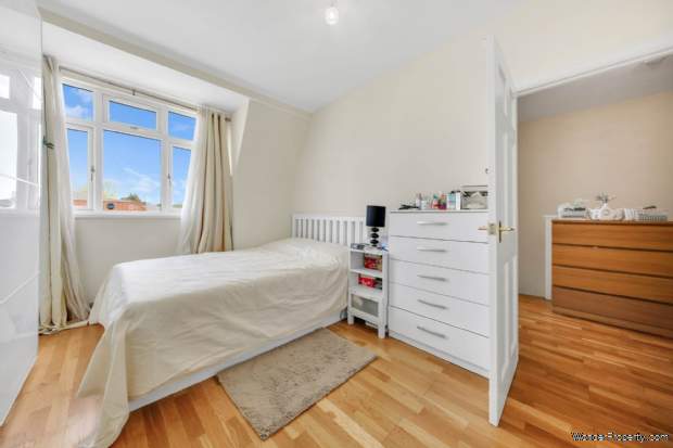 Additional Property Image 3 bedroom Terraced for sale in London 13