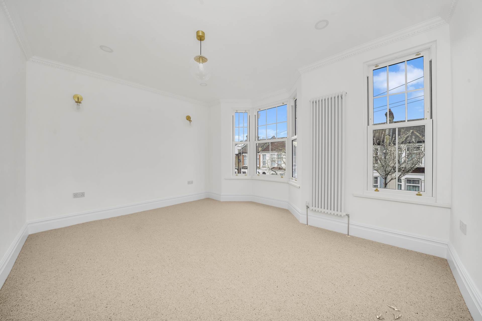 Additional Property Image 5 bedroom House for sale in London 13