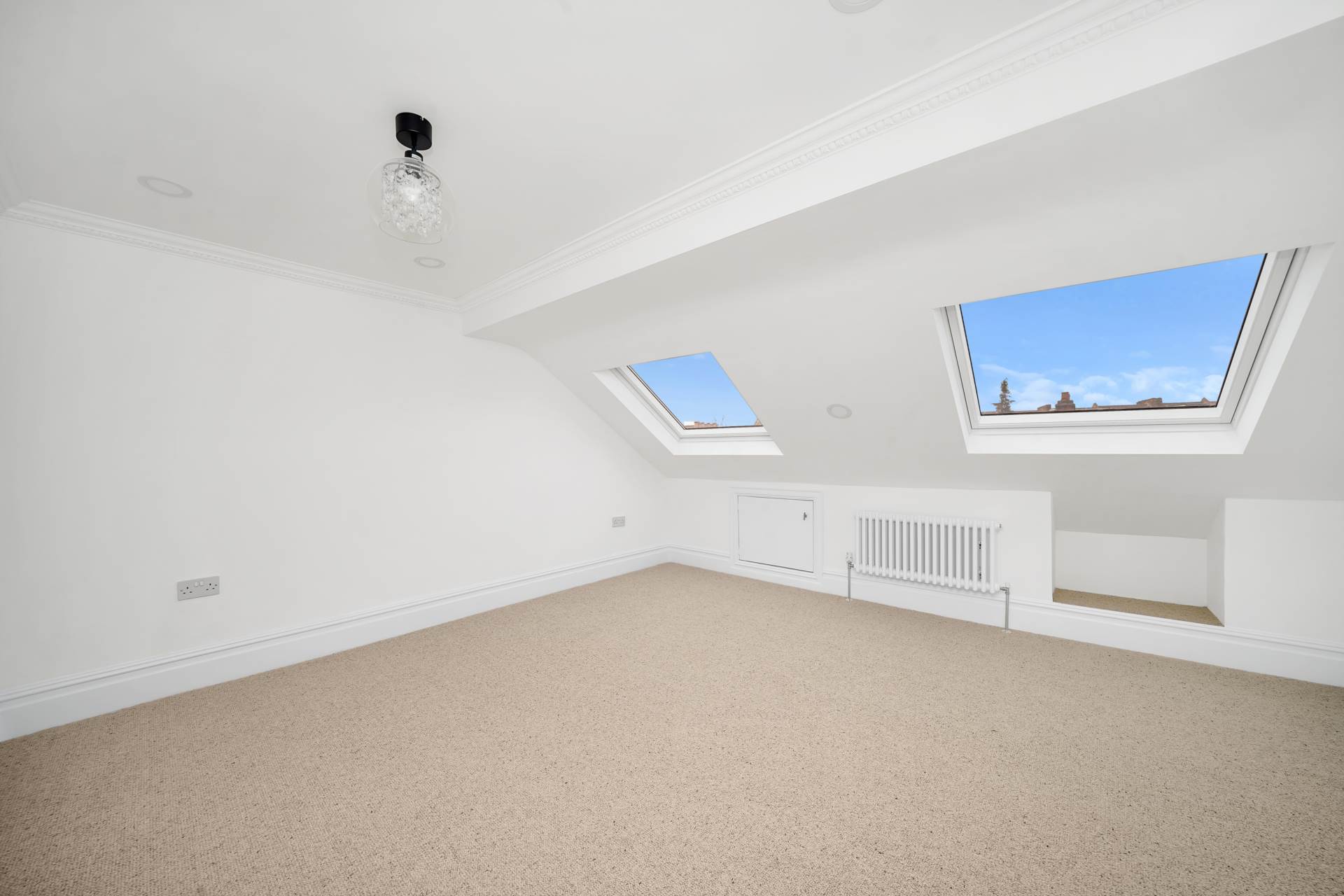 Additional Property Image 5 bedroom House for sale in London 18