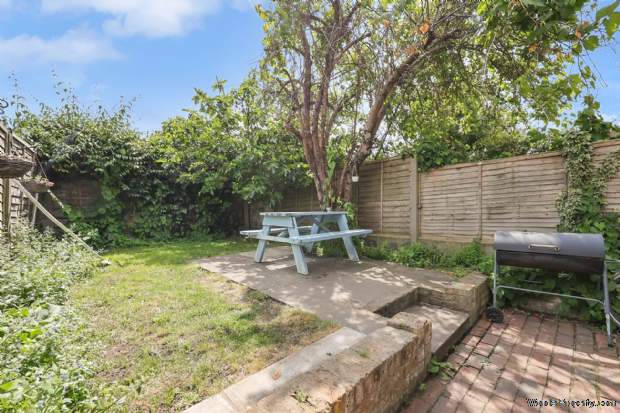 Additional Property Image 4 bedroom House for sale in London 9