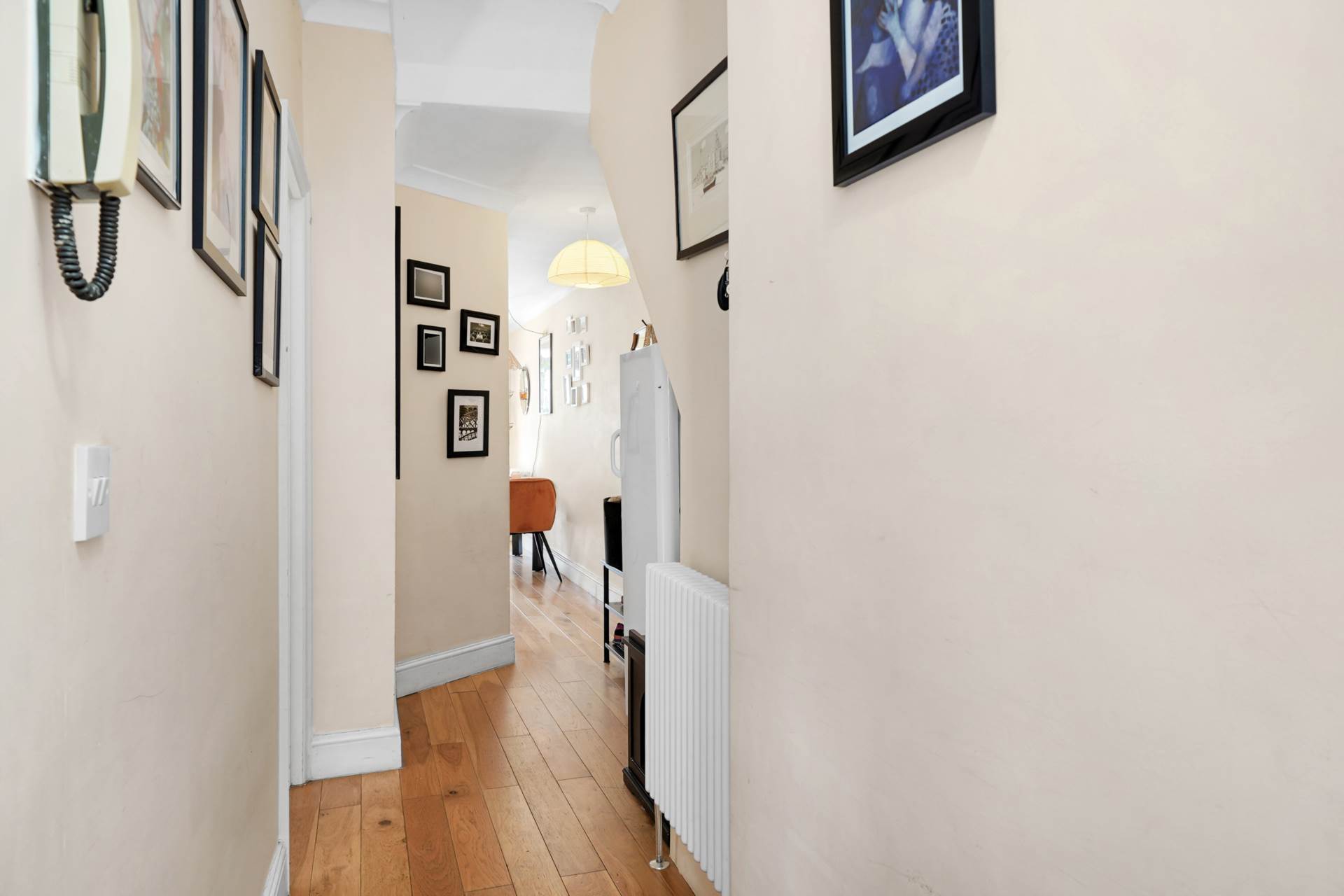 Additional Property Image 2 bedroom Flat for sale in London 6