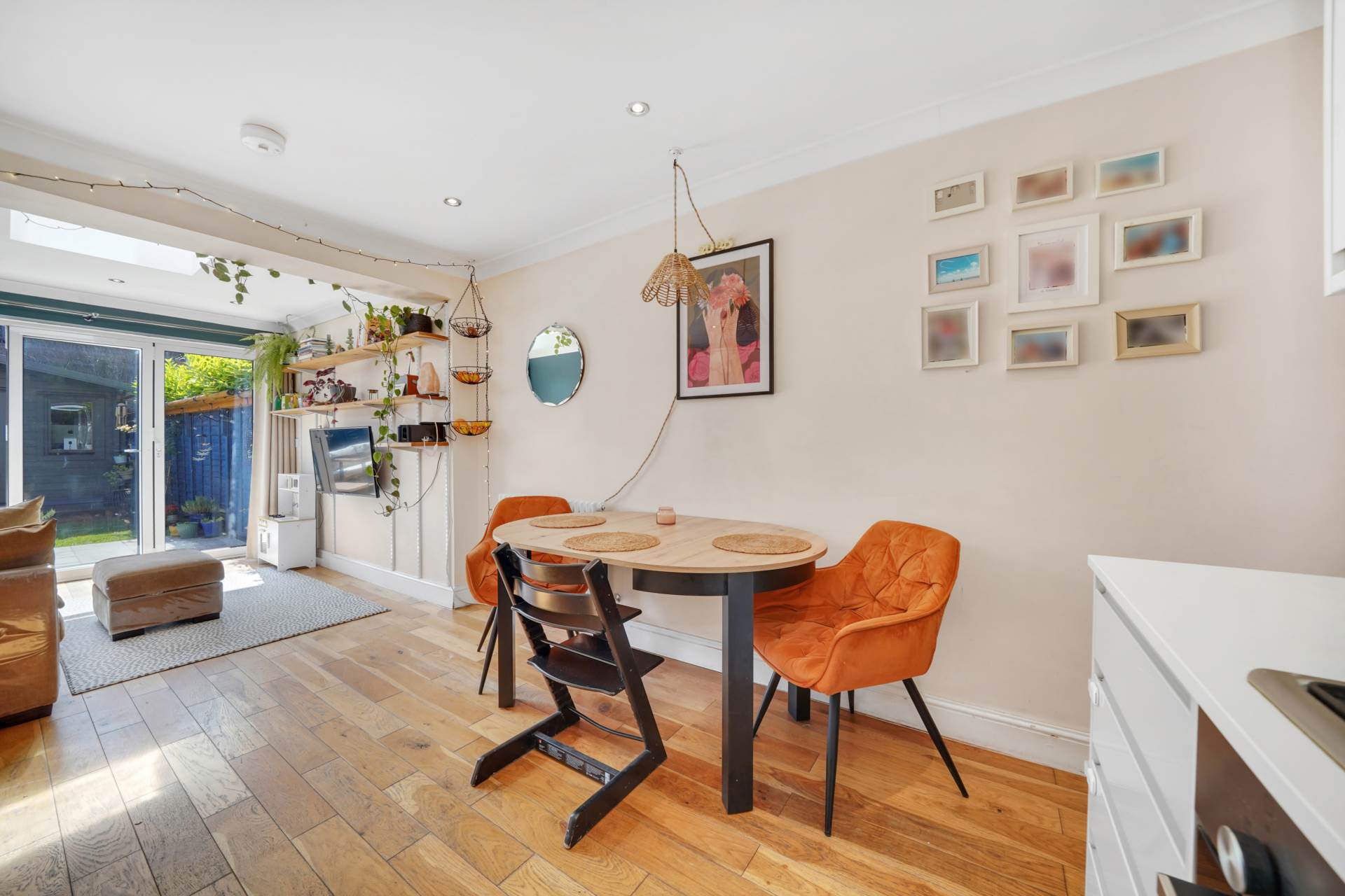Additional Property Image 2 bedroom Flat for sale in London 14