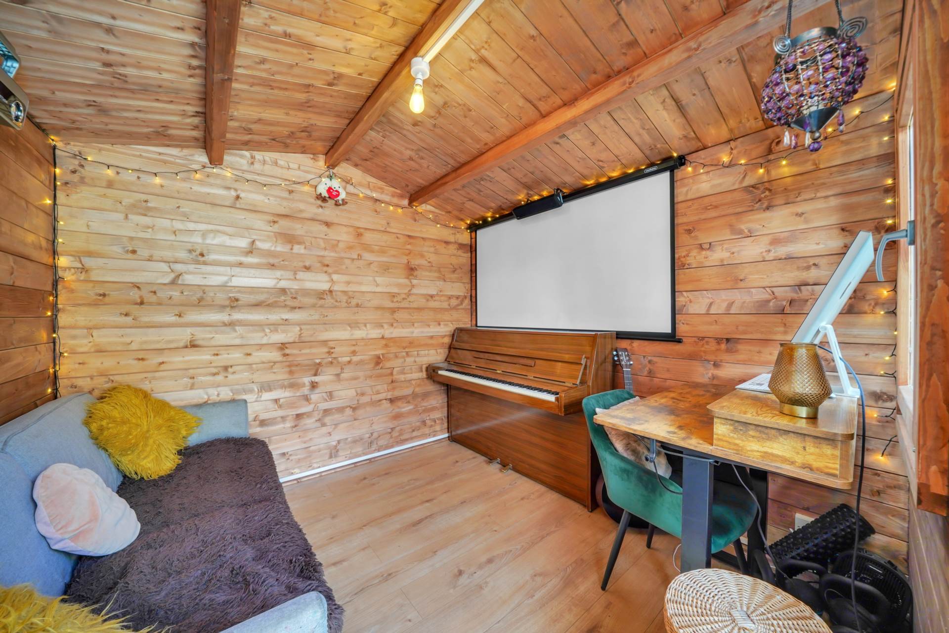 Additional Property Image 2 bedroom Flat for sale in London 18