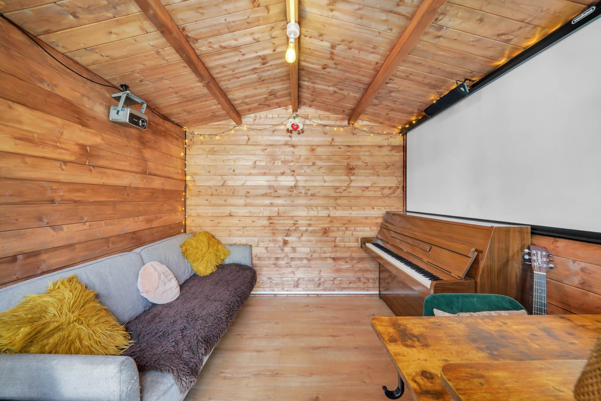Additional Property Image 2 bedroom Flat for sale in London 19