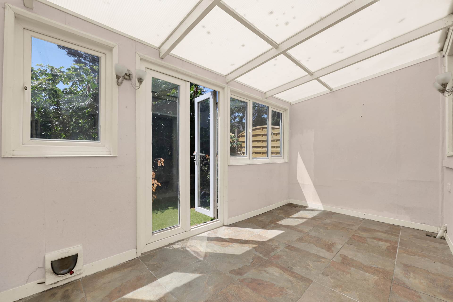 Additional Property Image 3 bedroom House for sale in London 13