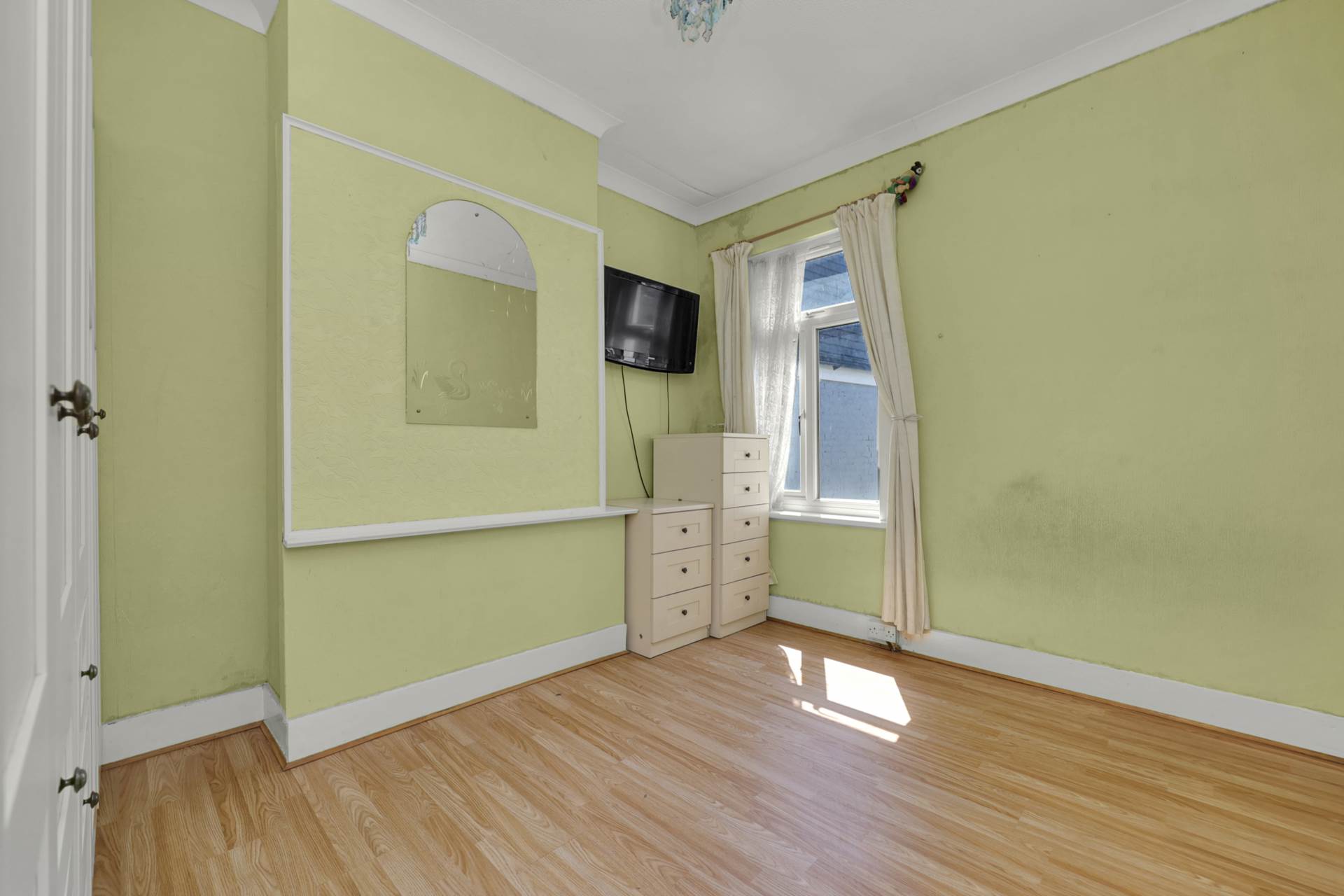 Additional Property Image 3 bedroom House for sale in London 16