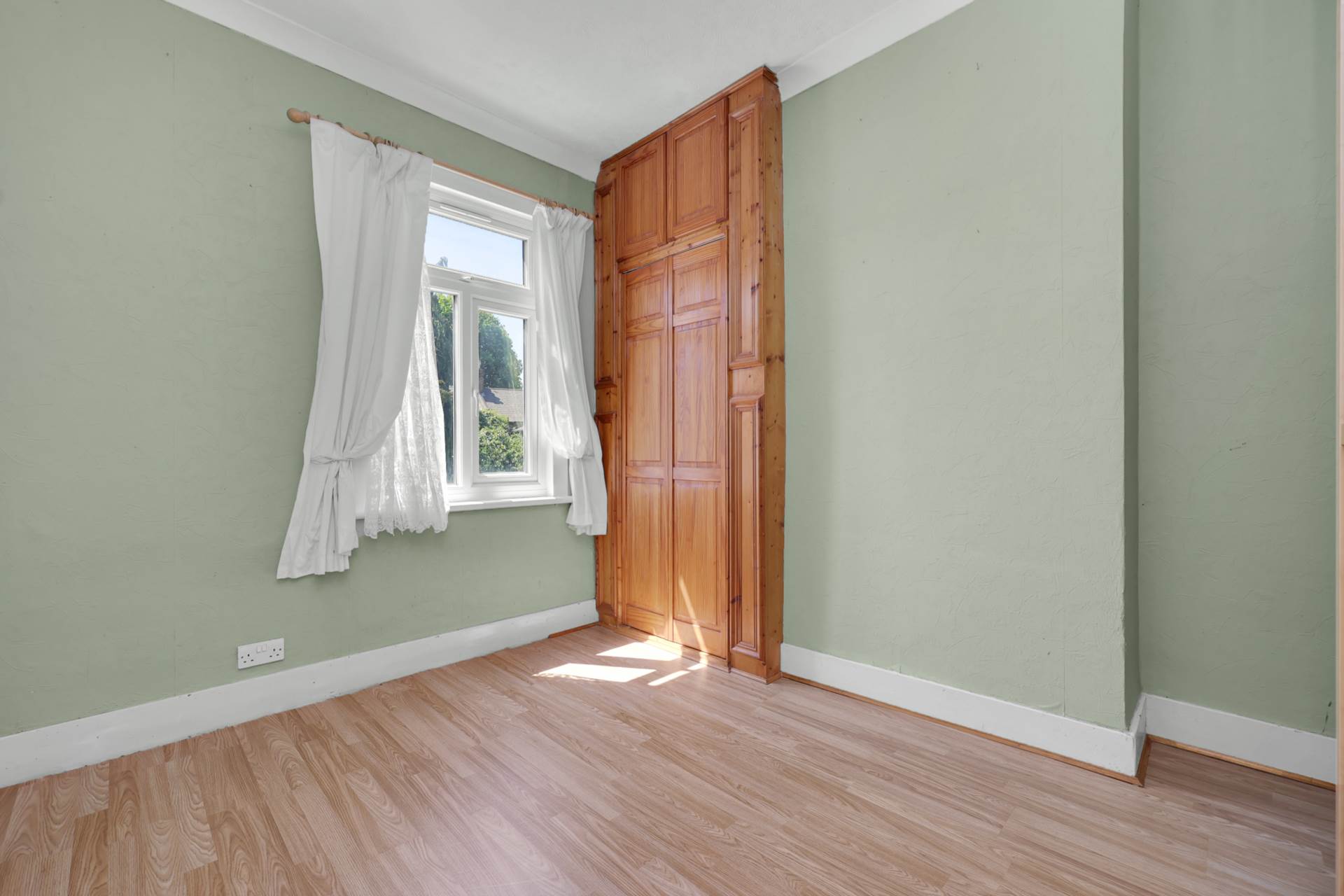 Additional Property Image 3 bedroom House for sale in London 18
