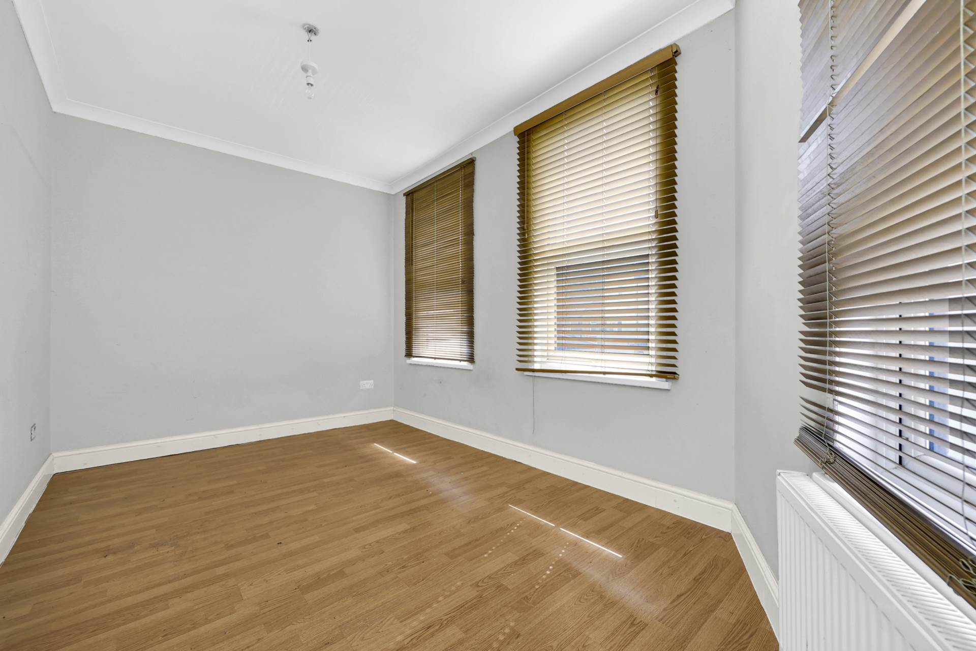 Additional Property Image 4 bedroom House for sale in London 13