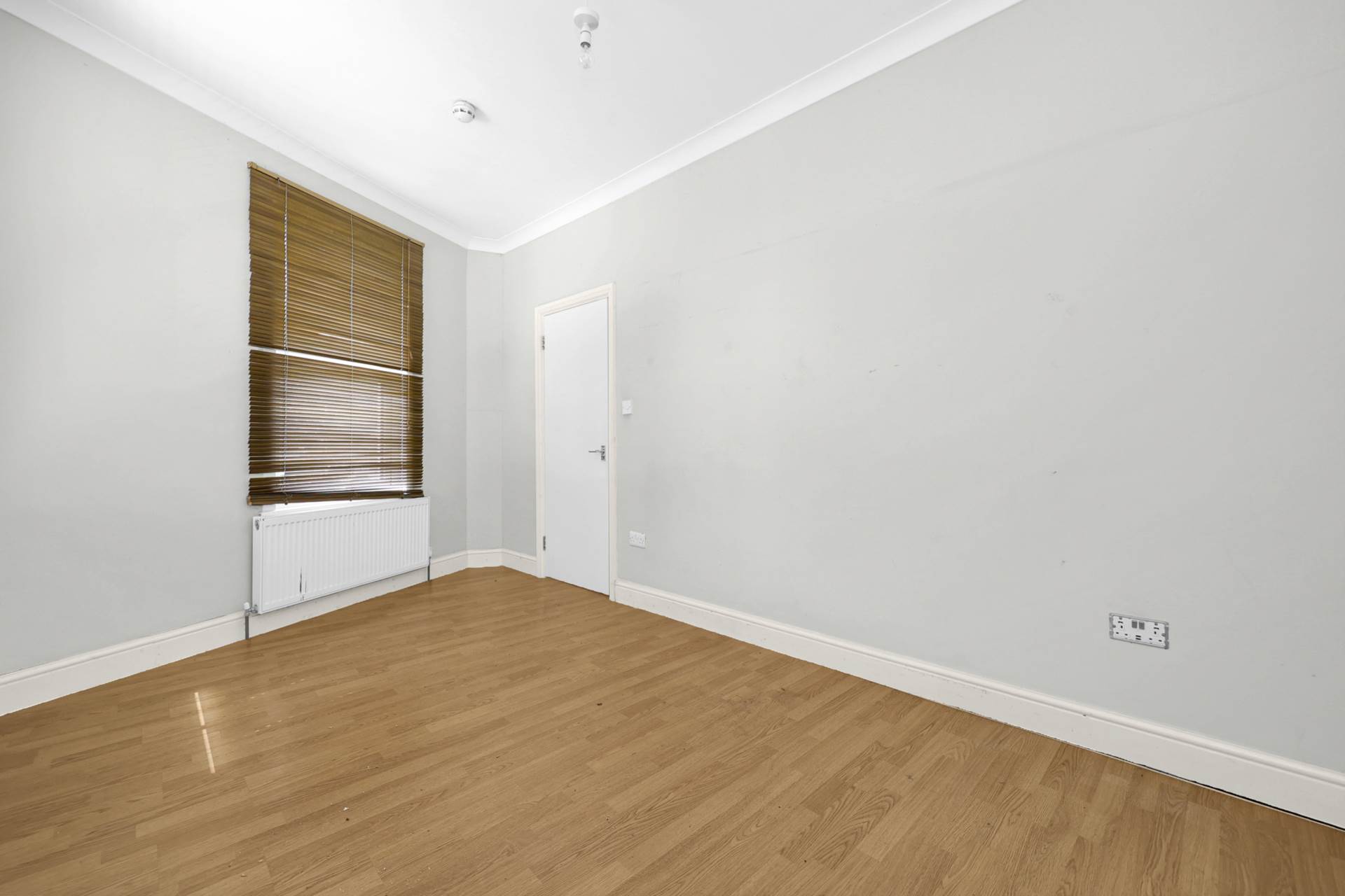 Additional Property Image 4 bedroom House for sale in London 16