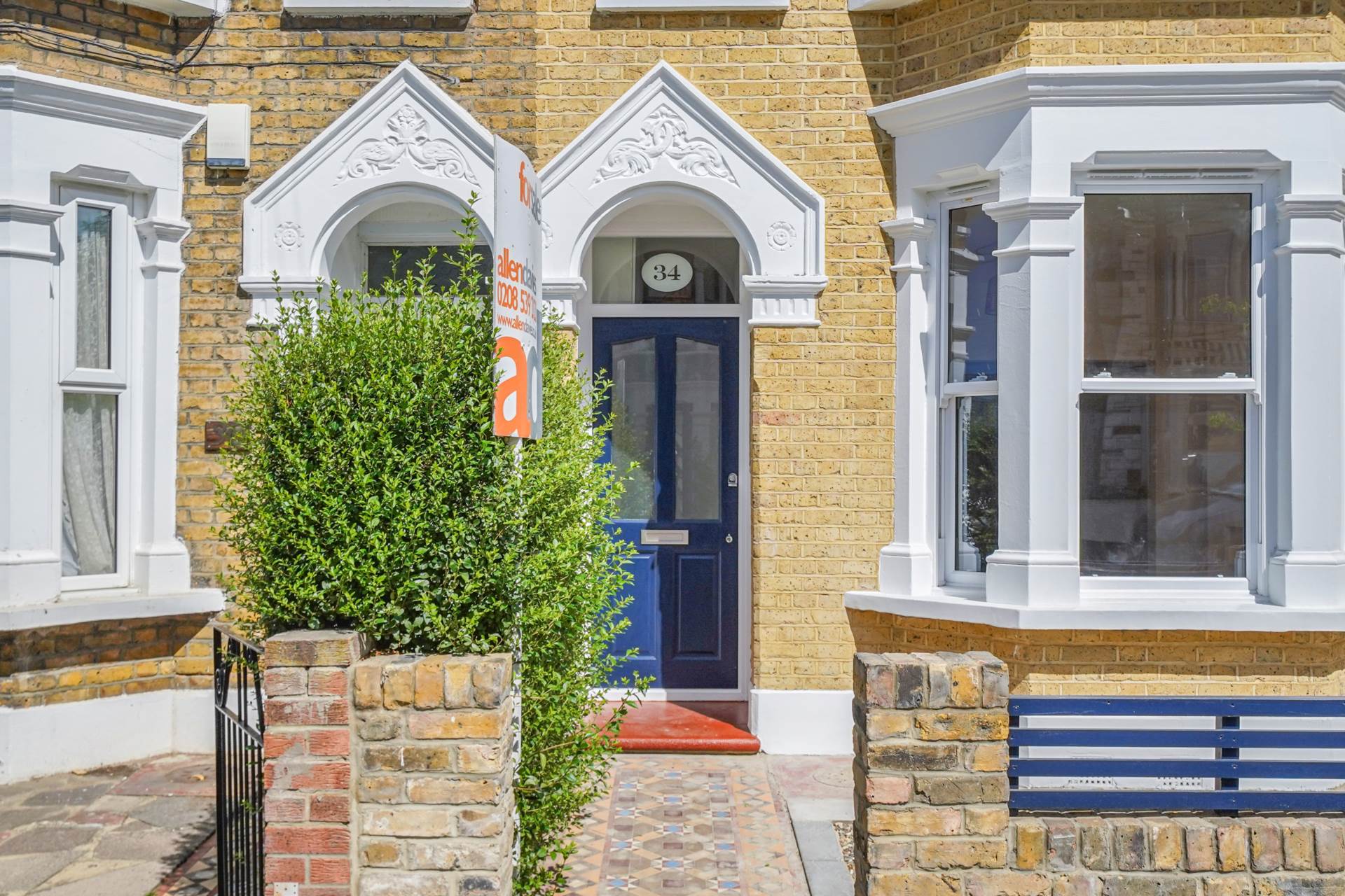 4 bedroom House for sale in London
