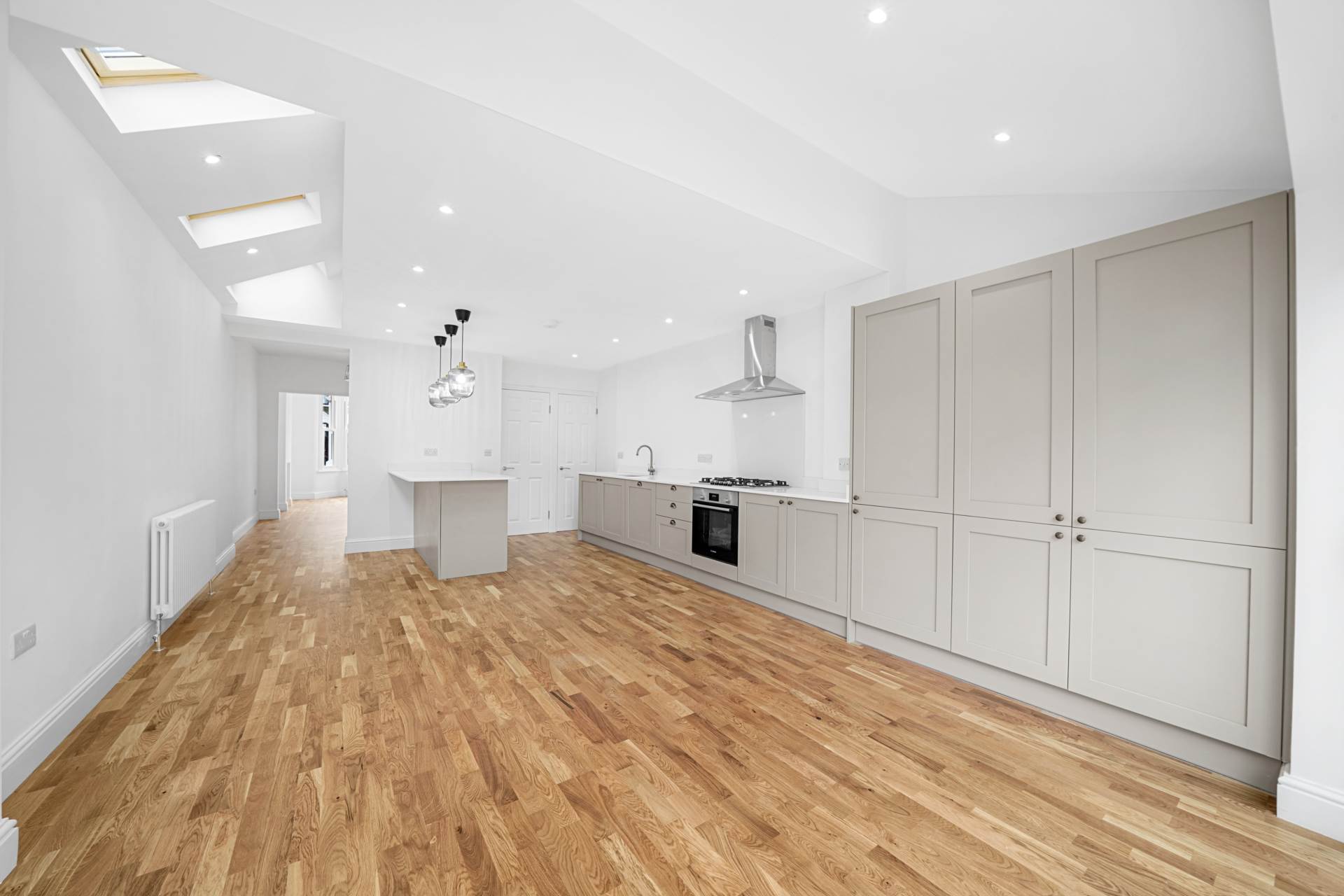 Additional Property Image 4 bedroom House for sale in London 9