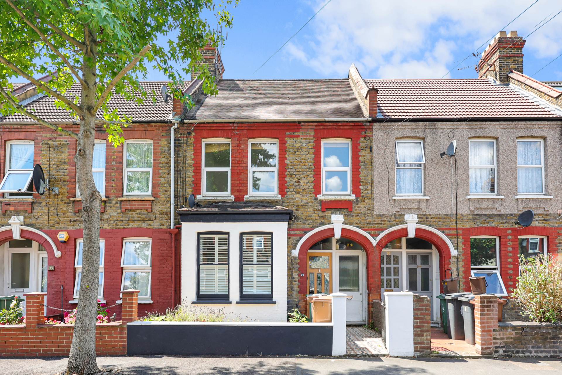 Additional Property Image 2 bedroom Flat for sale in London 2