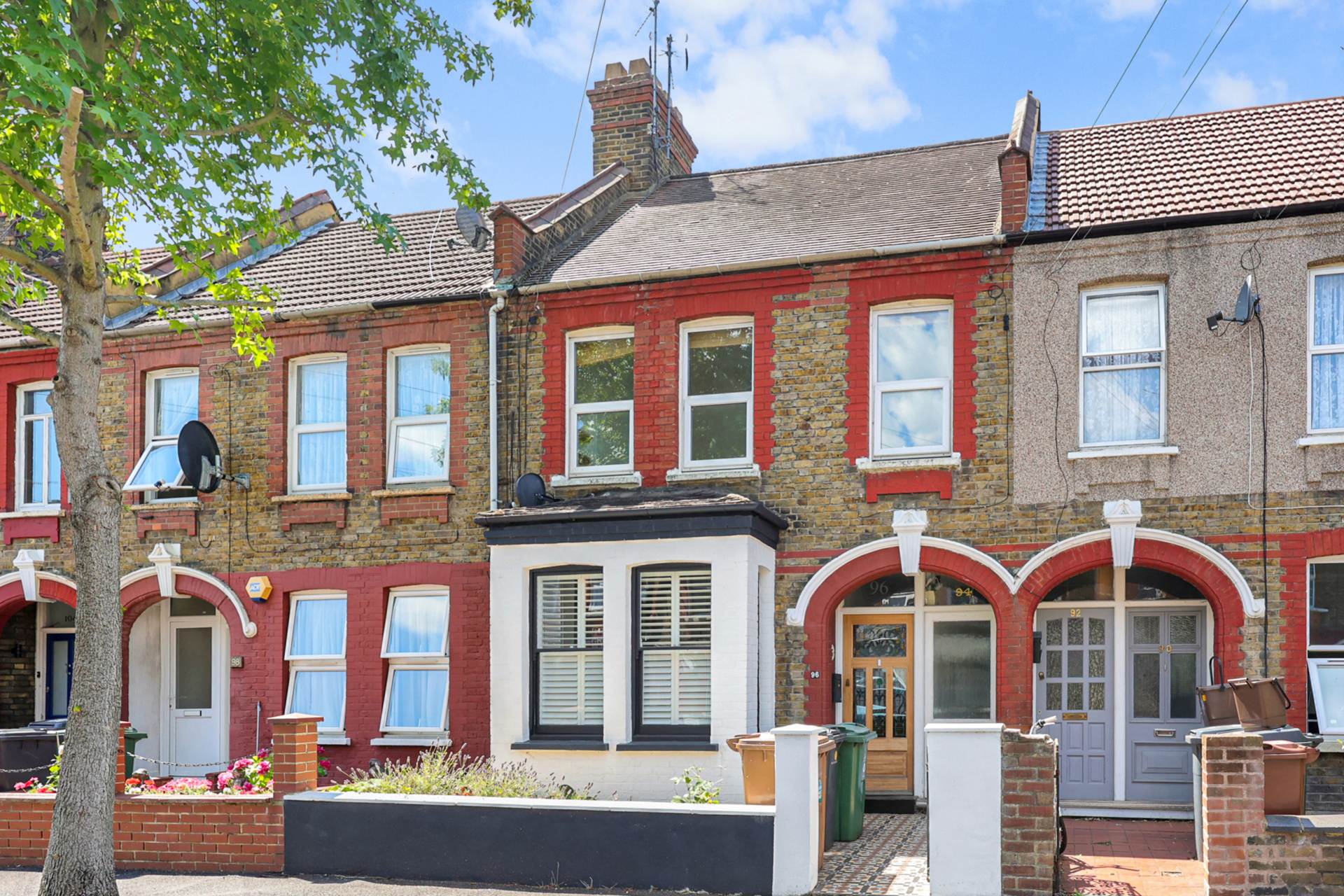 Additional Property Image 2 bedroom Flat for sale in London 3