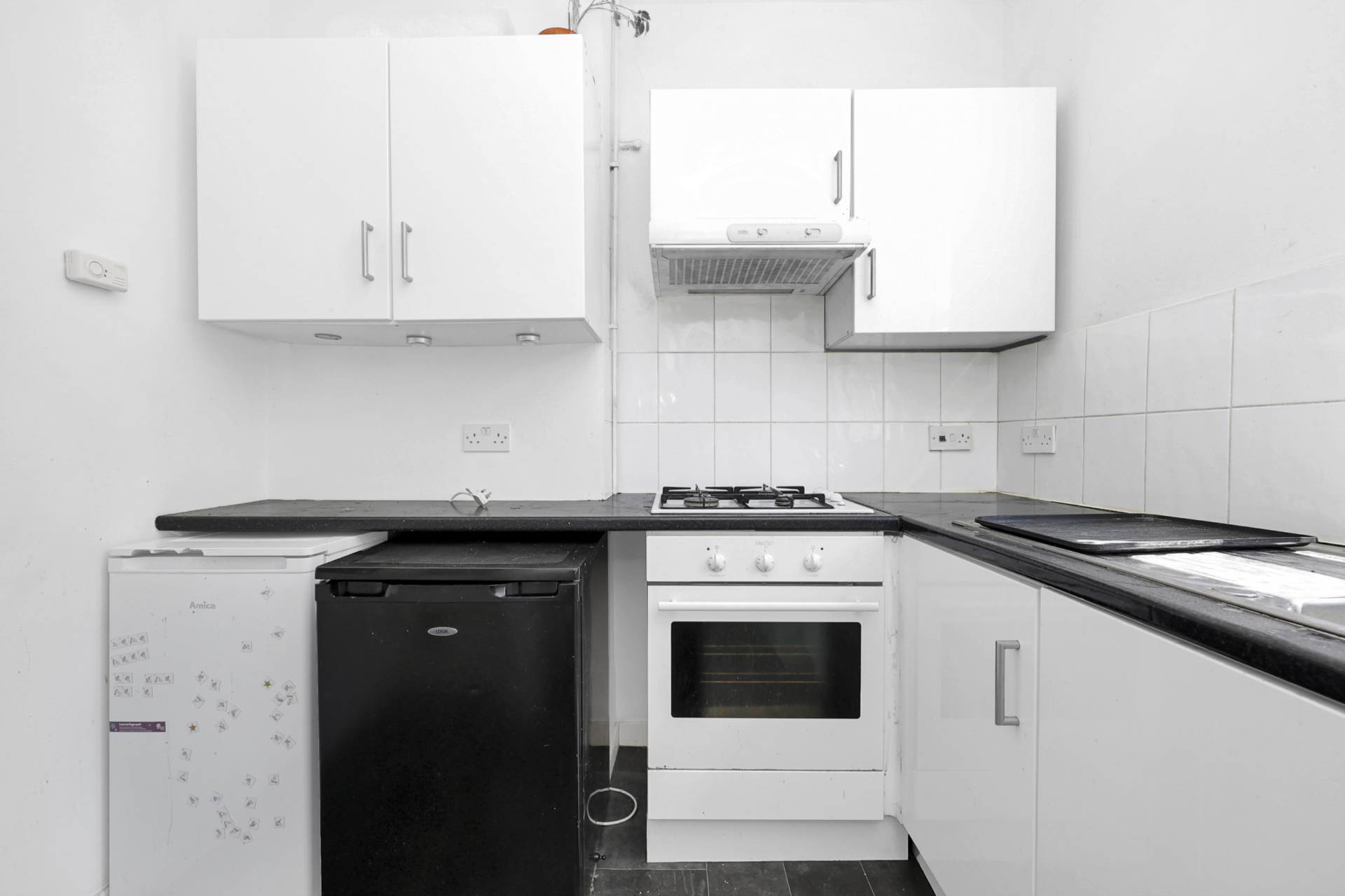 Additional Property Image 2 bedroom Flat for sale in London 14