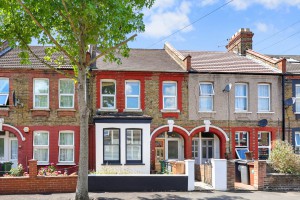 2 bedroom Flat for sale in London