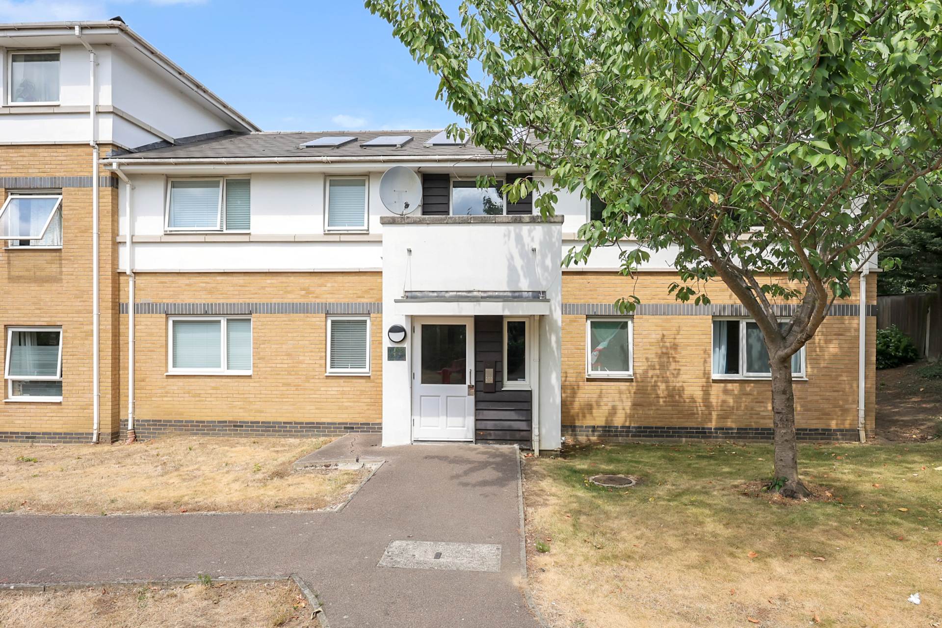 Additional Property Image 2 bedroom Flat for sale in London 2