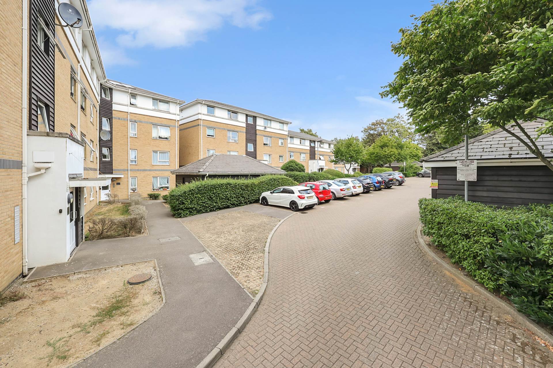 Additional Property Image 2 bedroom Flat for sale in London 4