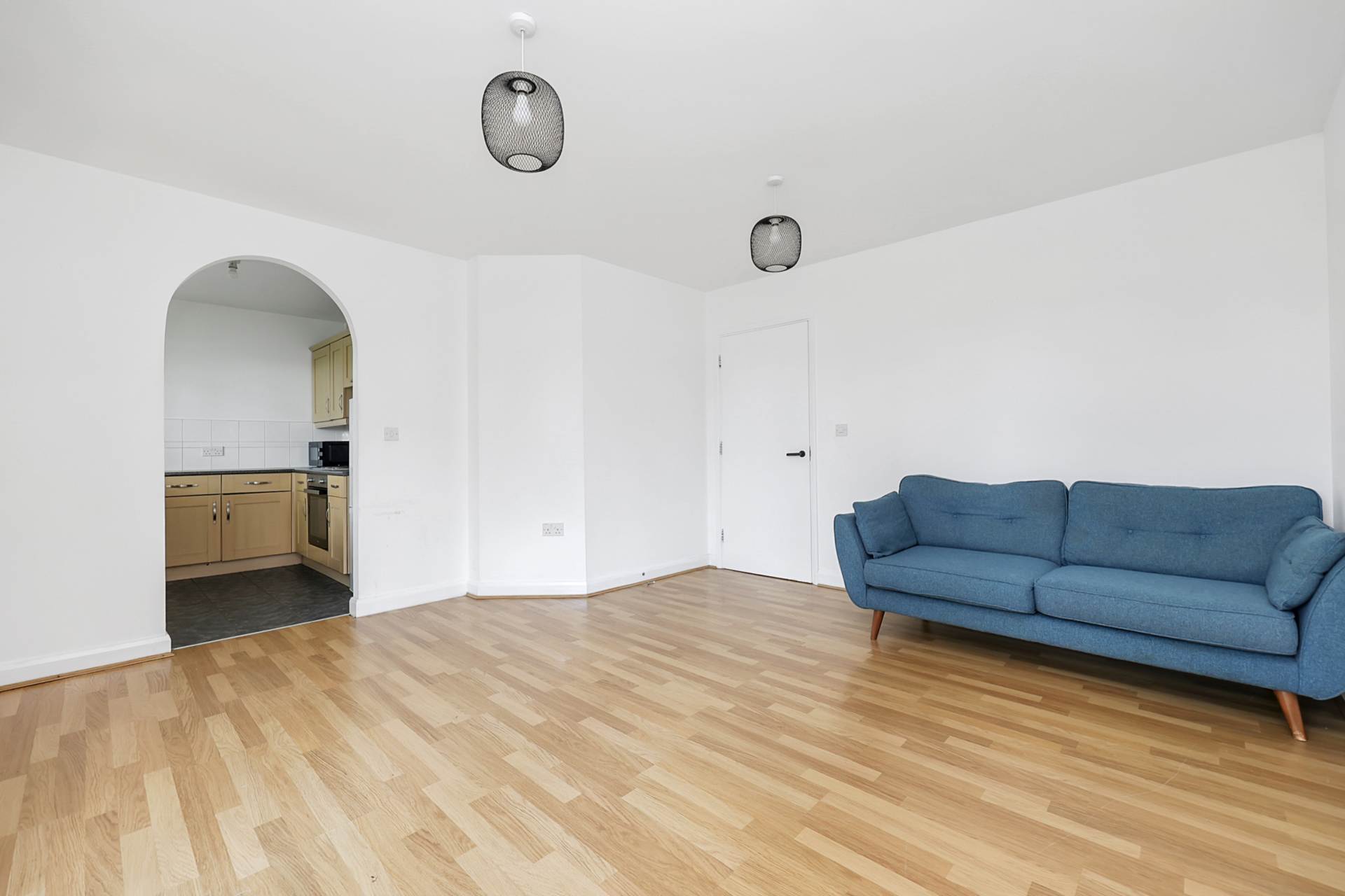Additional Property Image 2 bedroom Flat for sale in London 8