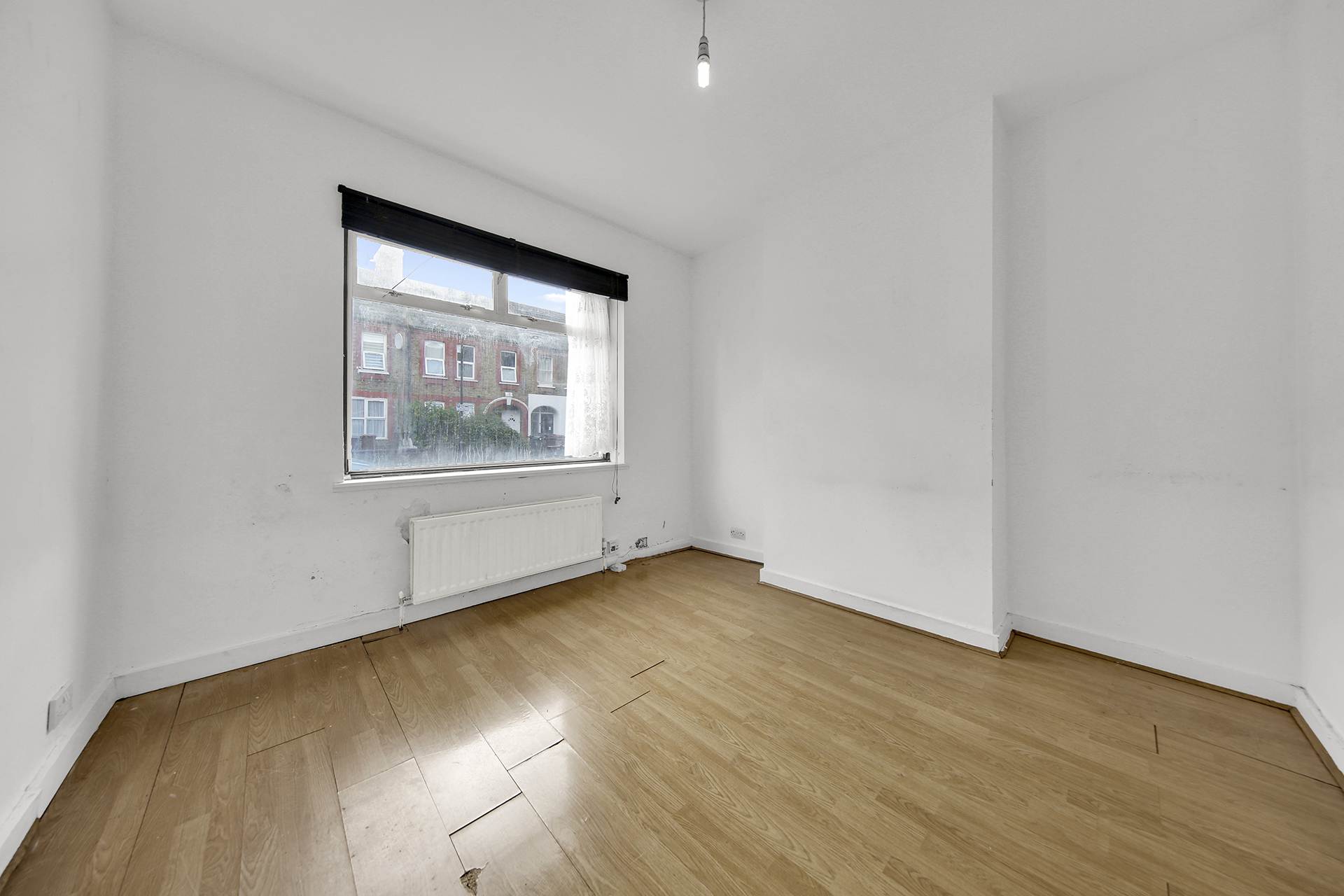 Additional Property Image 2 bedroom Maisonette for sale in London 4
