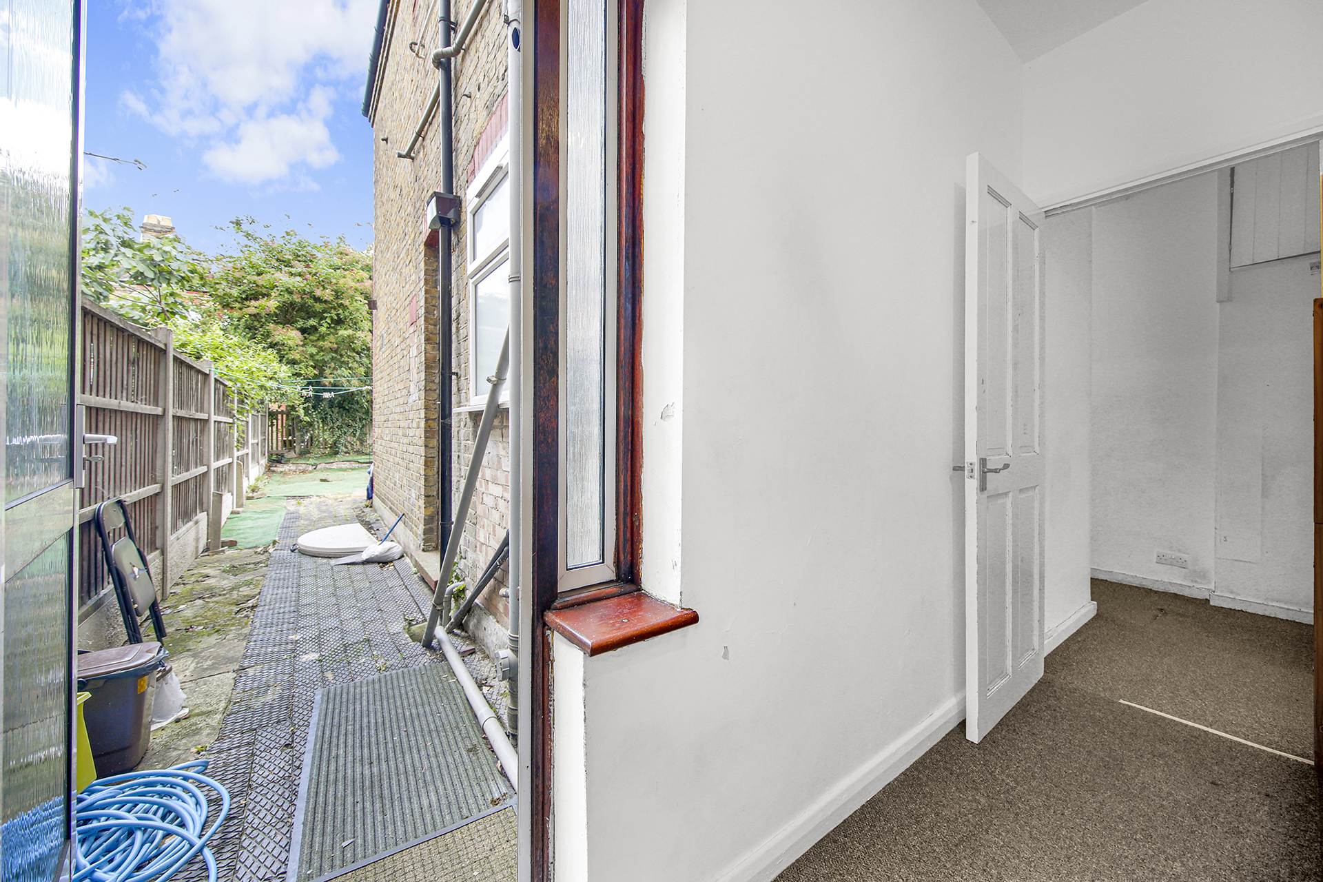 Additional Property Image 2 bedroom Maisonette for sale in London 21