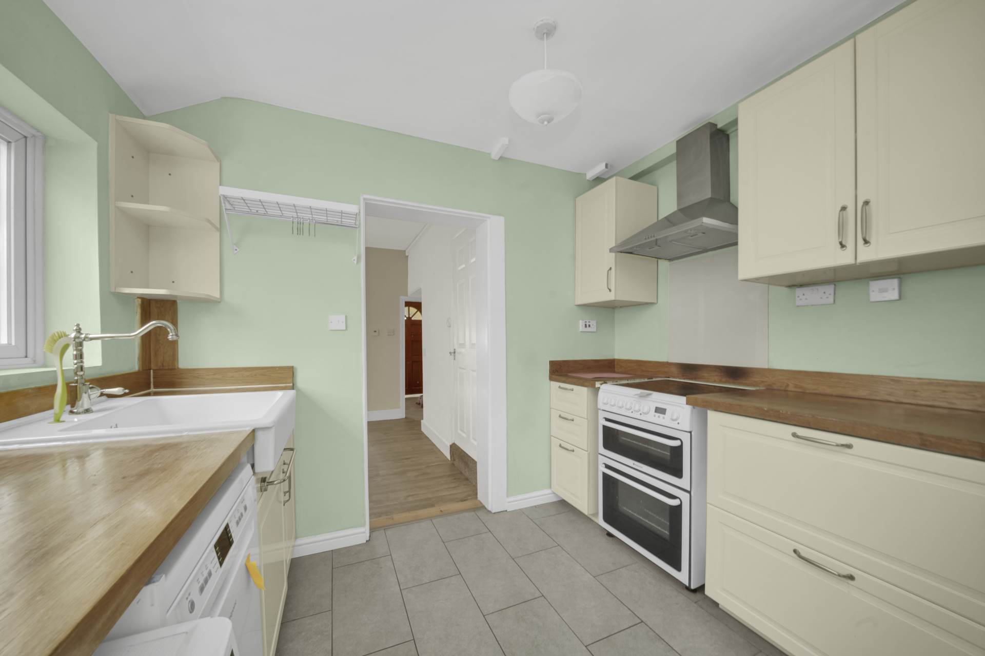 Additional Property Image 3 bedroom House to rent in London 10