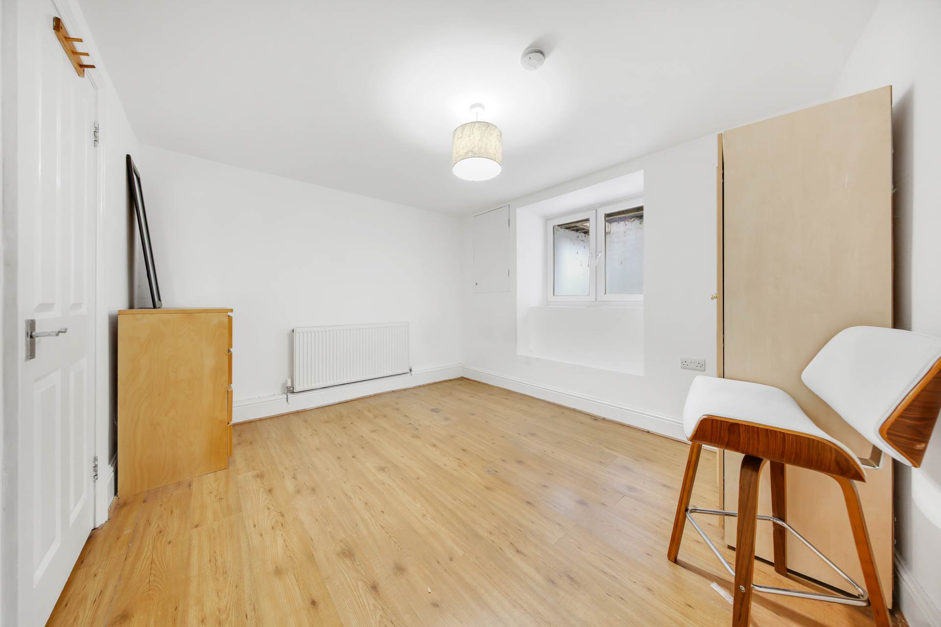 Additional Property Image 1 bedroom Flat for sale in London 11
