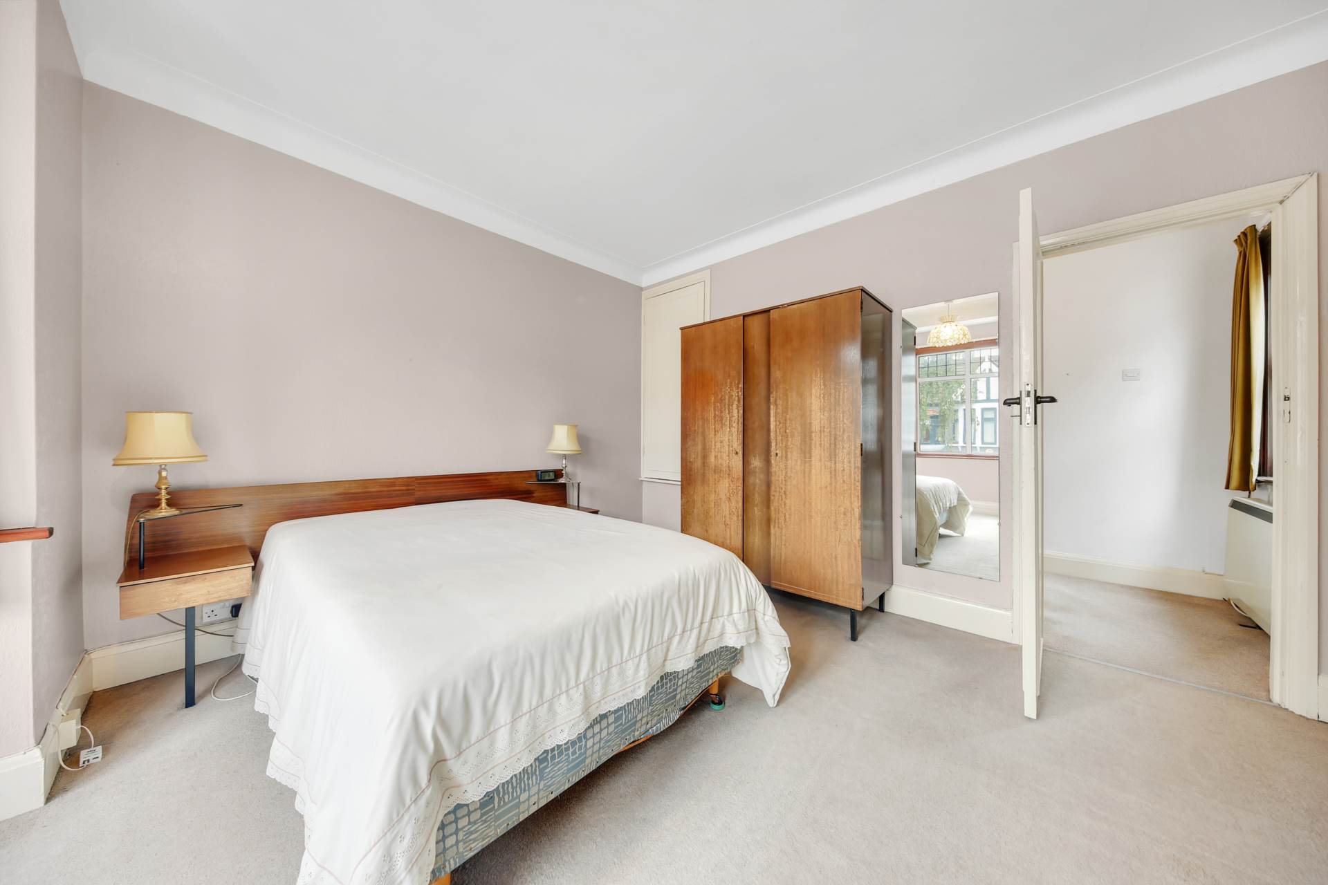 Additional Property Image 3 bedroom House for sale in London 13