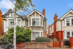 3 bedroom House for sale in London