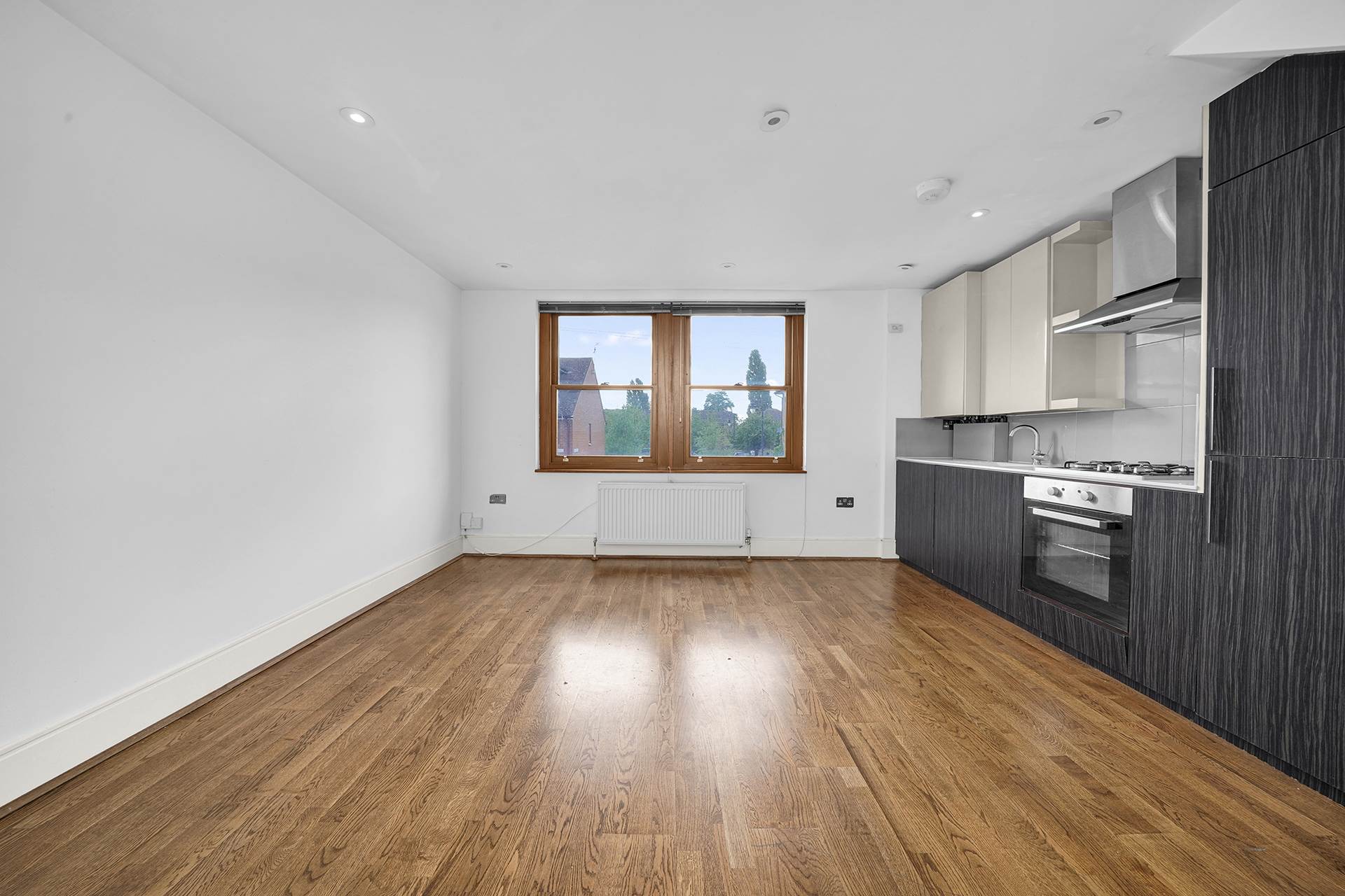Additional Property Image 2 bedroom Flat for sale in London 4
