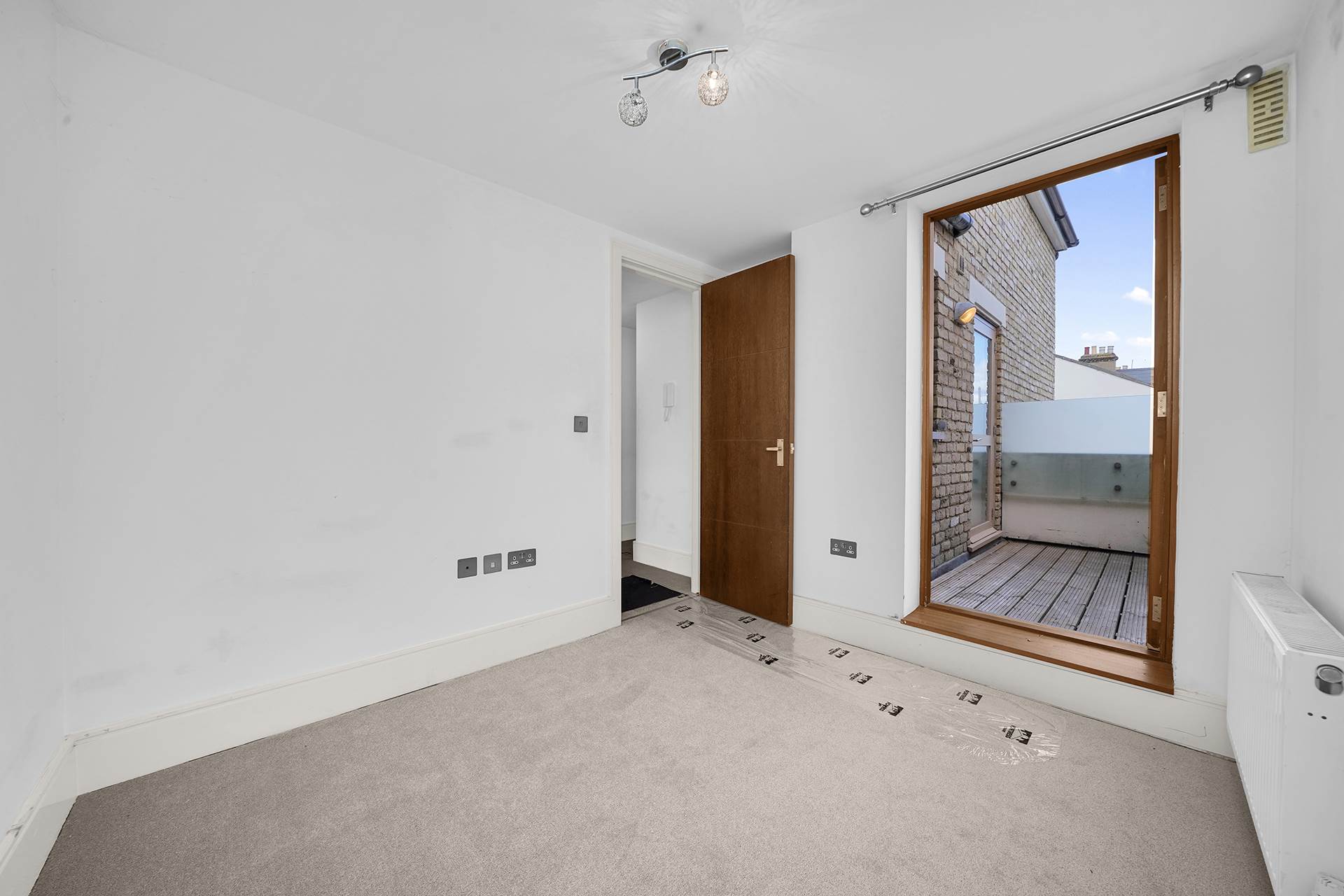 Additional Property Image 2 bedroom Flat for sale in London 7