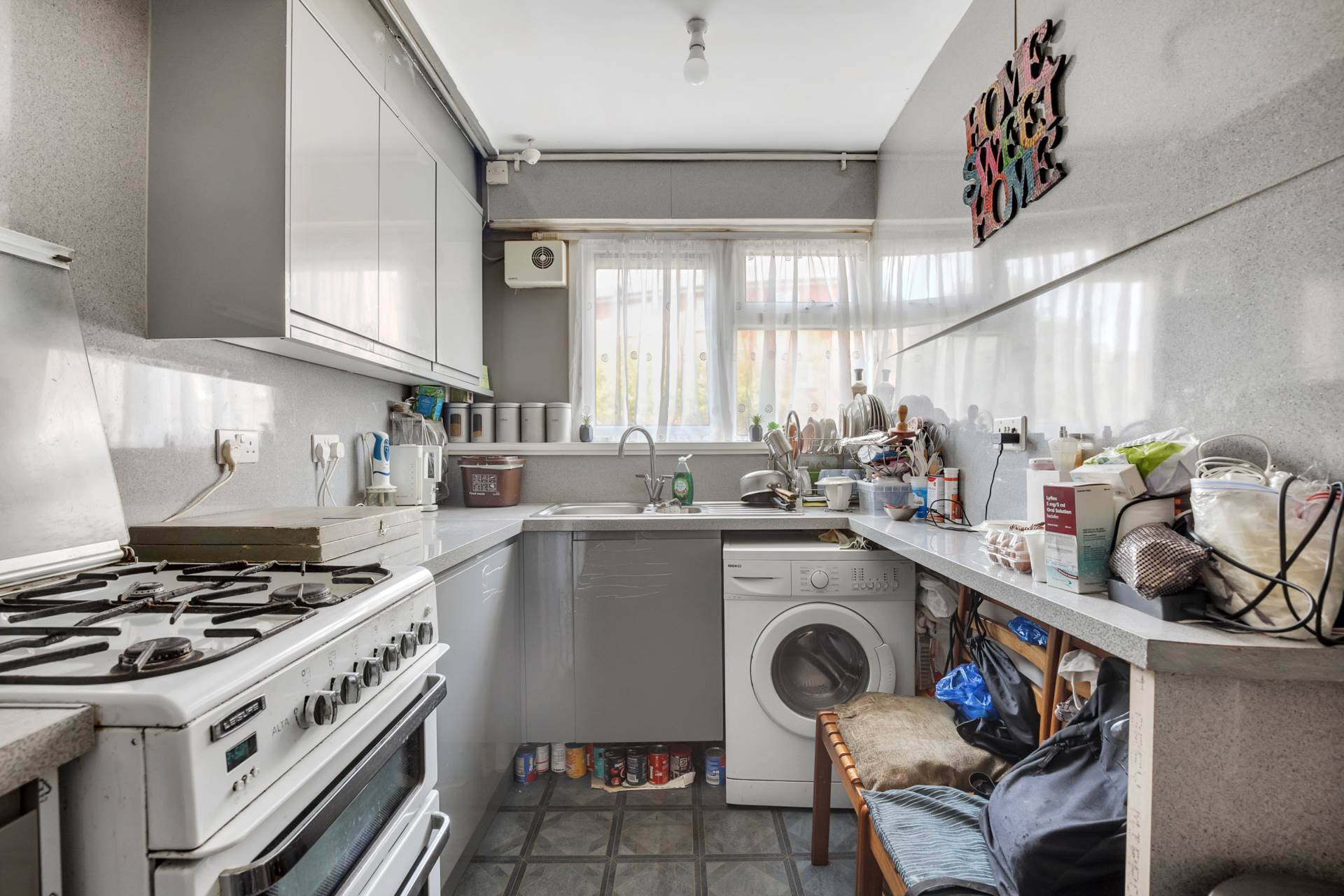 Additional Property Image 3 bedroom Flat for sale in London 8