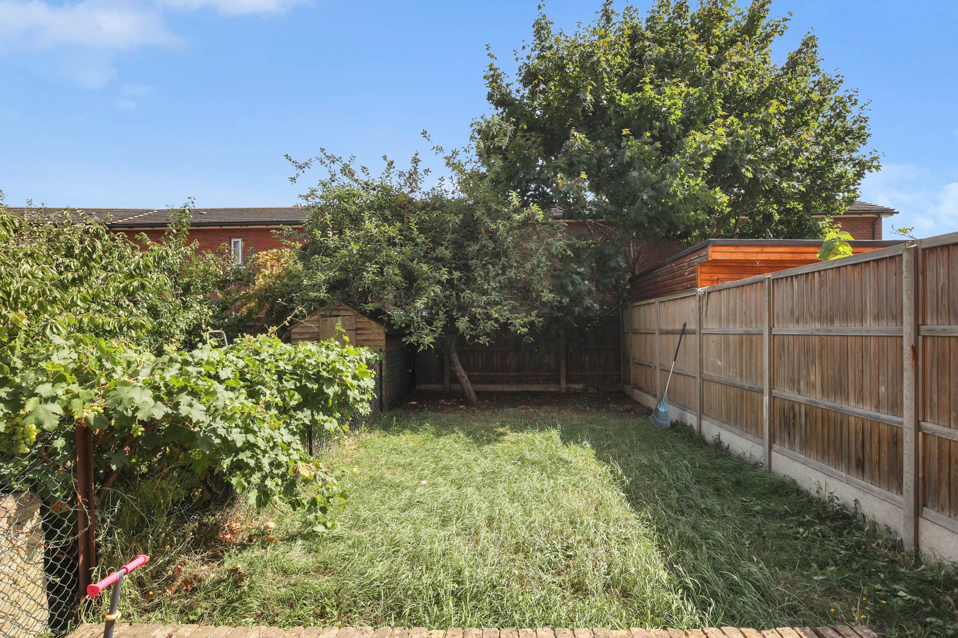 Additional Property Image 3 bedroom Flat for sale in London 16