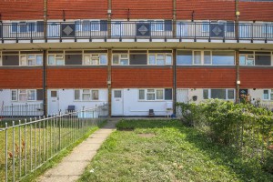 3 bedroom Flat for sale in London