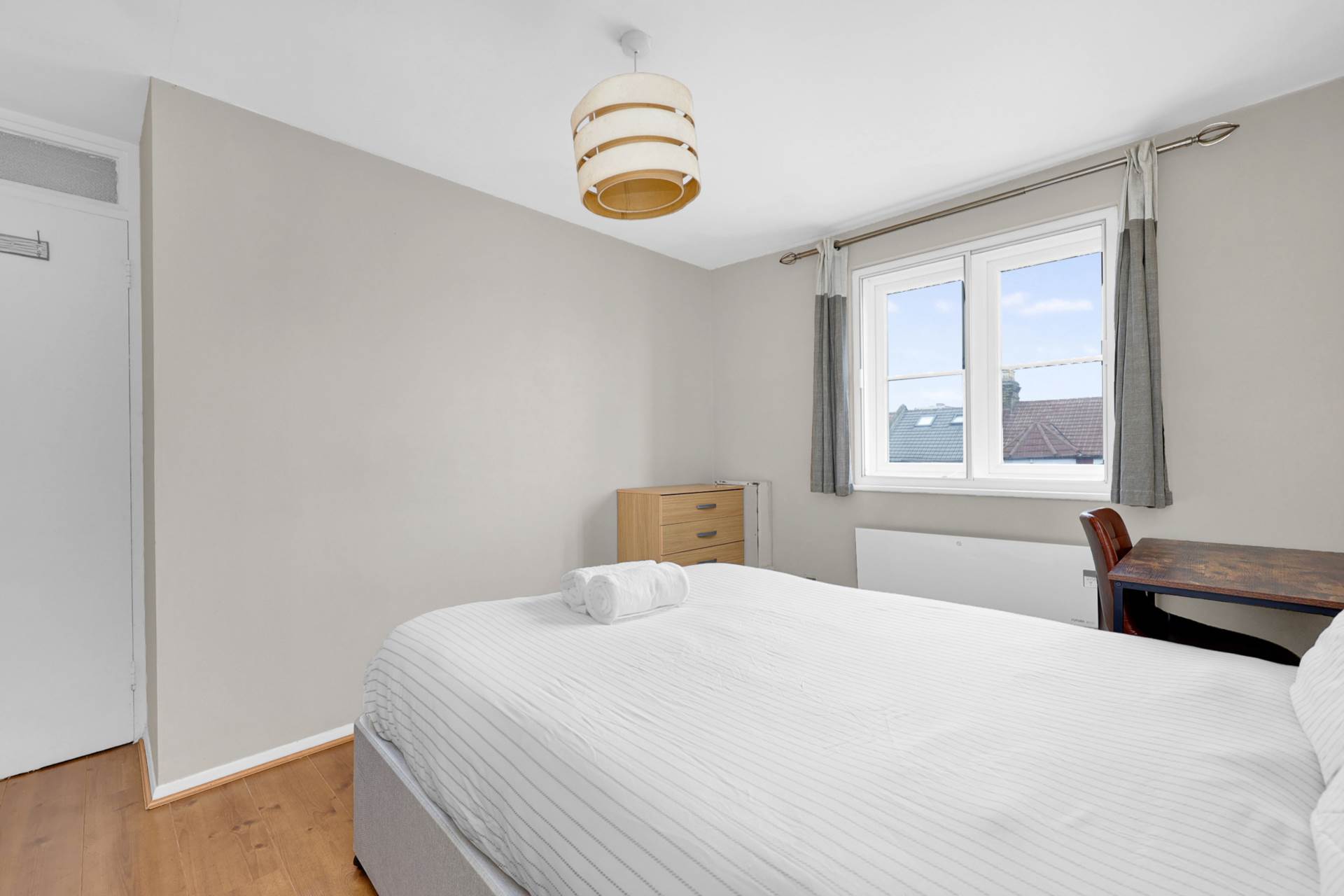 Additional Property Image 2 bedroom Flat for sale in London 13